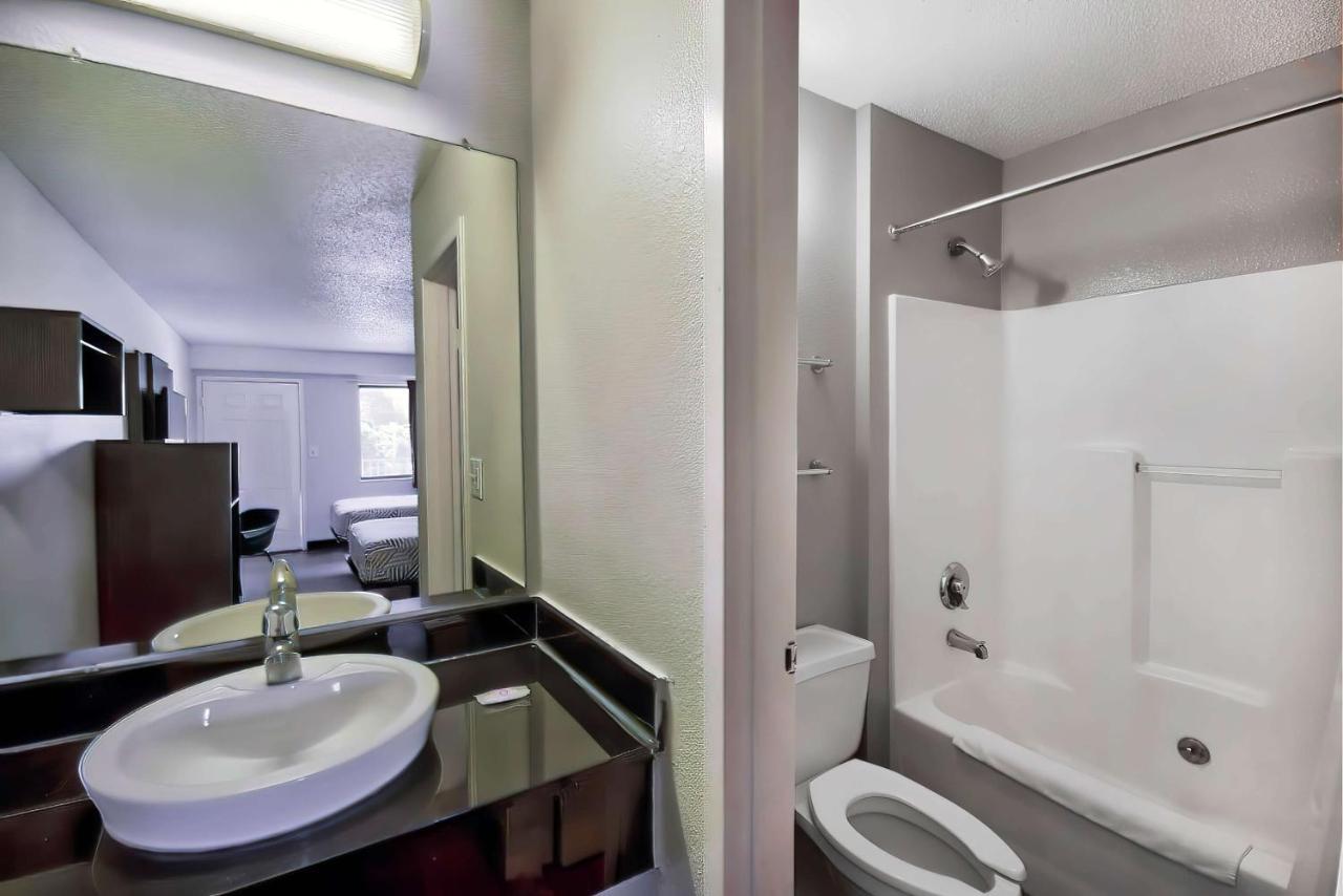 Motel 6-Warren, Mi - Detroit East Extérieur photo